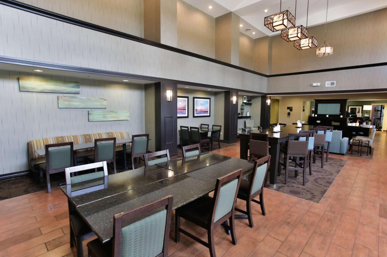 Hampton Inn & Suites Middlebury Eksteriør billede